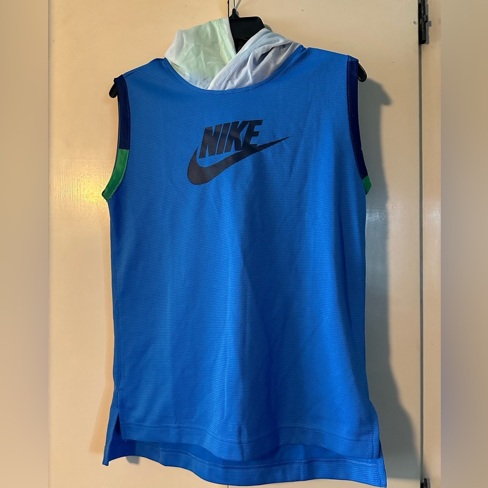 Youth XL Nike cutoff with hood